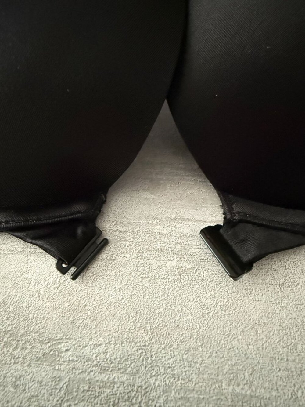 Victorias Secret Very Sexy Padded Push-Up Bra 34D Black Strappy Back Design - Picture 5 of 5